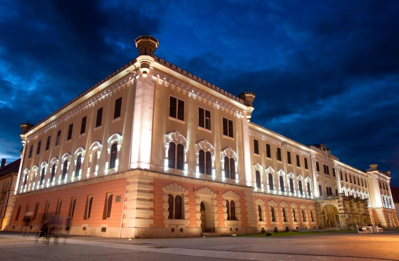 Hortenzia Алба-Юлія Екстер'єр фото